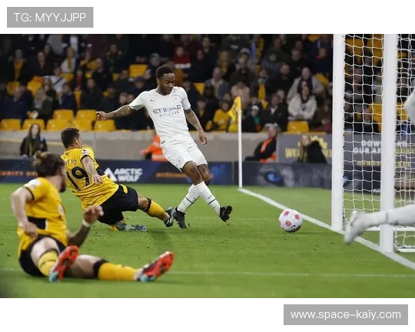 曼城零封狼队止颓，马尔穆什、塞梅尼奥成进攻新亮点