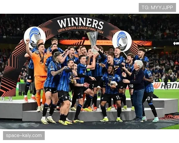 亚特兰大3-0完胜拉齐奥，斯卡马卡梅开二度锁定欧战席位